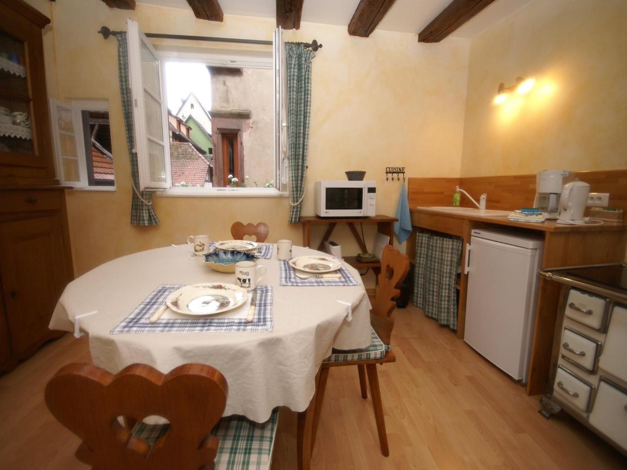 An Apartment In A 17Th Century Wine Grower S House Riquewihr Exterior photo